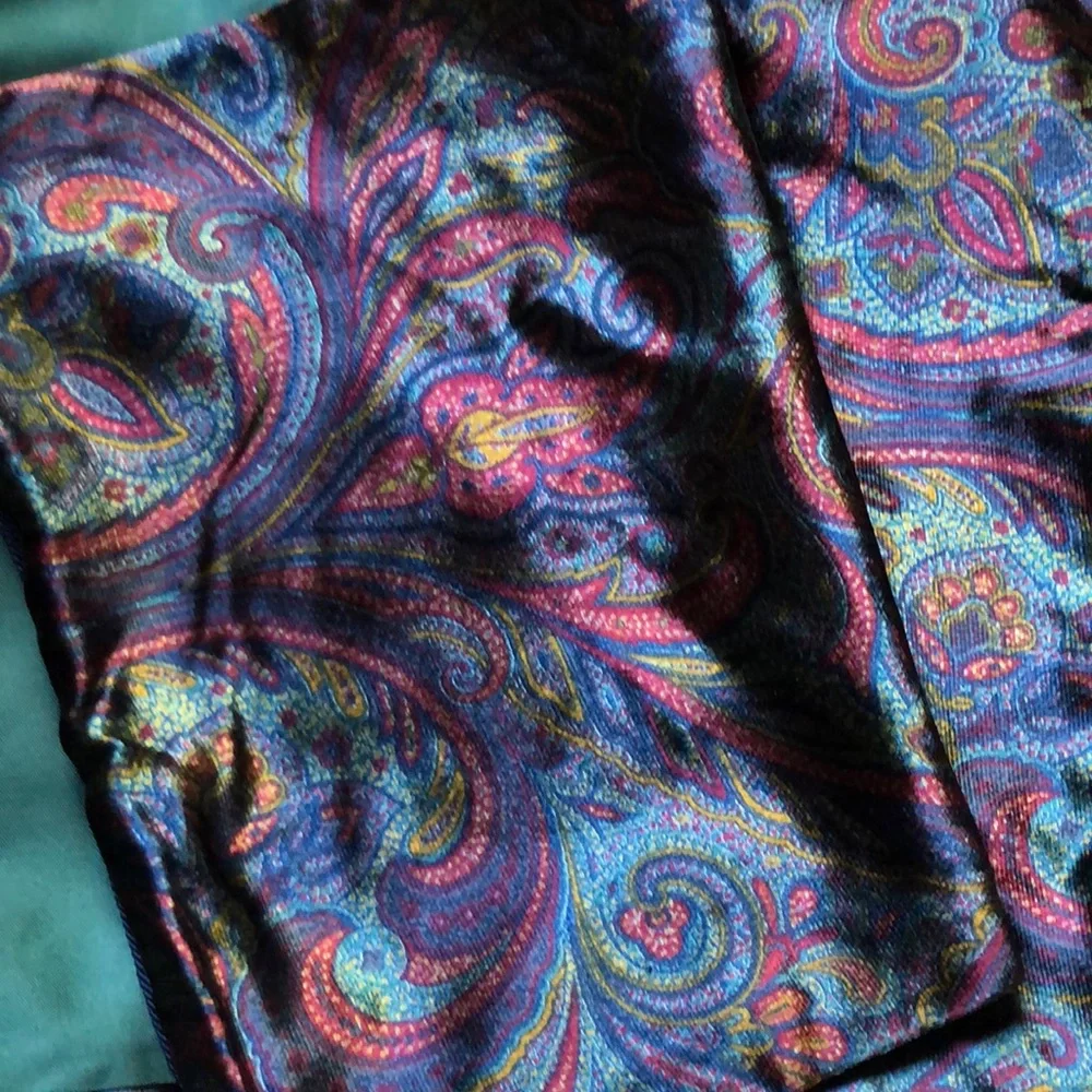 Fashionable Polo by Ralph Lauren Double layered Paisley pattern scarf. Italy